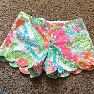 Lilly Pulitzer, buttercup short size 8